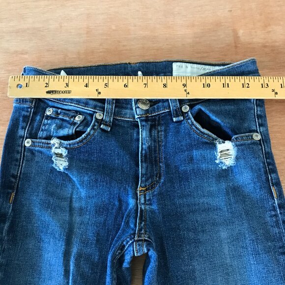 Rag & Bone Skinny Jeans Women 26 Blue Low Rise Distressed Raw Hem Medium Wash - Picture 9 of 13